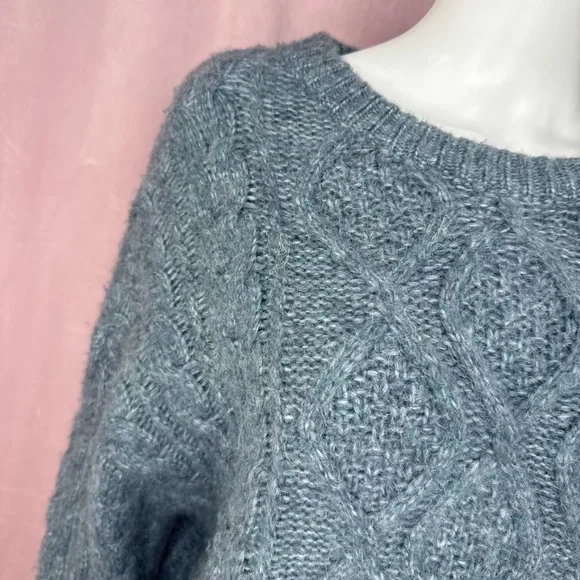 Daily Drills Womens Wool Blend Blue Cable Knit Sweater Size XS / Small Crew neck - Picture 4 of 7